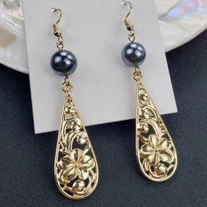 Hawaiian heirloom drop pearl earrings